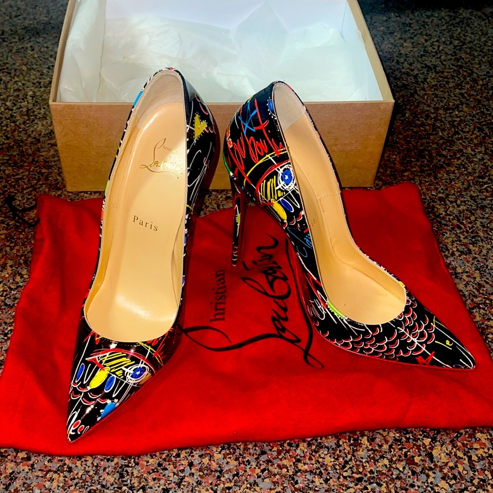 Limited edition never worn size 8